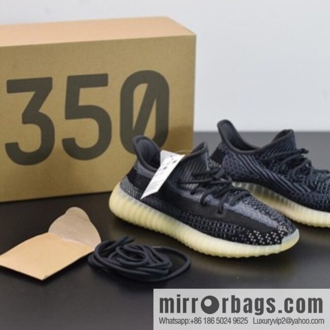 X00Z6 top LW YEEZY BOOST 350 V2 Oreo, versatile lightweight popcorn midsole casual sports jogging shoes, item number FZ5000