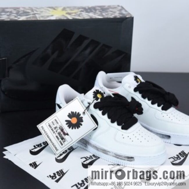NK Air Force 1 White Quan Zhilong, Daisy 2.0 Old Ink Scratch Leisure Sports Board Shoes, Item Number: DD3223-100