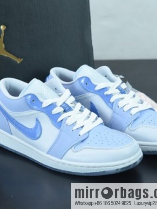 o_1fg8l11g81rm61pvulir3rfpjq8k-800x800jvwppkefevb74755_20250719065557.jpg Air Jordan 1 Low Mighty Swooshers AJ1 low-top, haze blue, anime, item number: DM5442-040