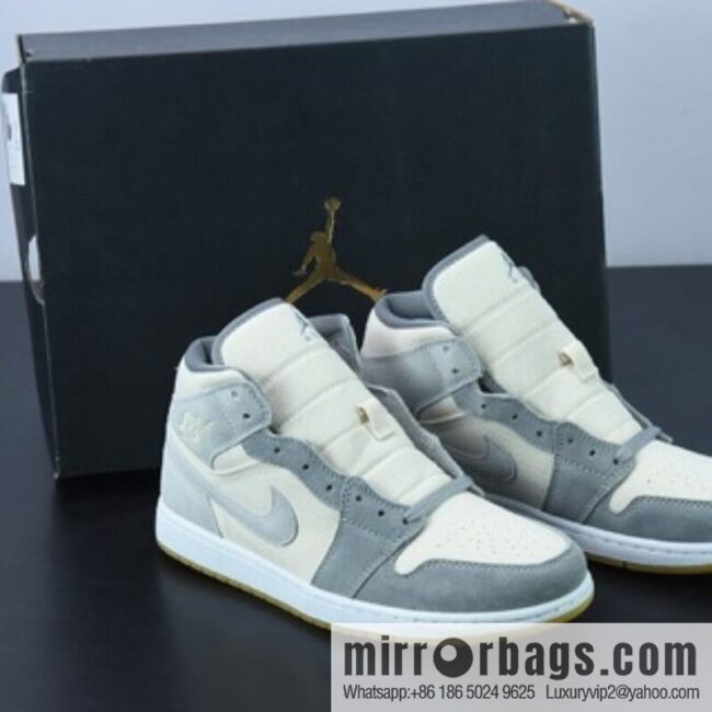 0D1D4 inspected version AJ1Mid middle help, beige, coconut milk high top, item number: DN4281-100