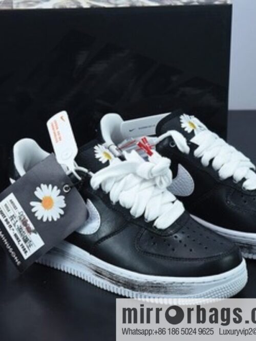 PEACEMINUSONE x NK AIR FORCE 1 🥰 PARA-NOISE \"Quan Zhilong joint name Air Force One low-top, black and white, item number: AQ3692-001