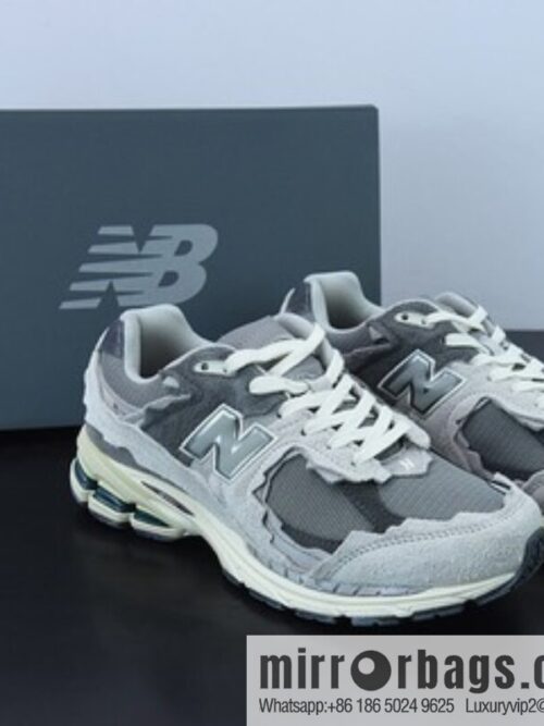 New Balance \"Refined Future\" Cloud Rain Ash Vintage Casual Running Shoes, Item Number M2002RDA