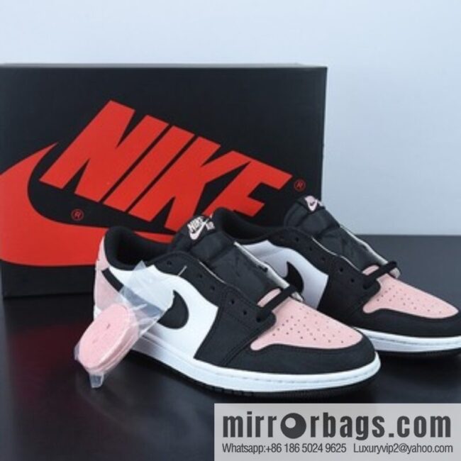 D0F5S4 pure original Air Jordan AJ1 Low OG black powder burst pattern low top, item number: CZ0790-061