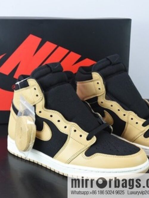 Air Jordan AJ1 Retro wheat black high-top versatile cultural basketball shoes \"milk tea yellow and black, item number: 555088-202