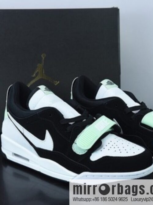 o_1g9es7uenq0cfccr561m1m1mtv3c-800x800s50vwygmuty73941_20250719064826.jpg O01M4 tested version Air Jordan Legacy 312 Low fluorescent ink splashing panda low top sneakers Item number: CJ5500-013
