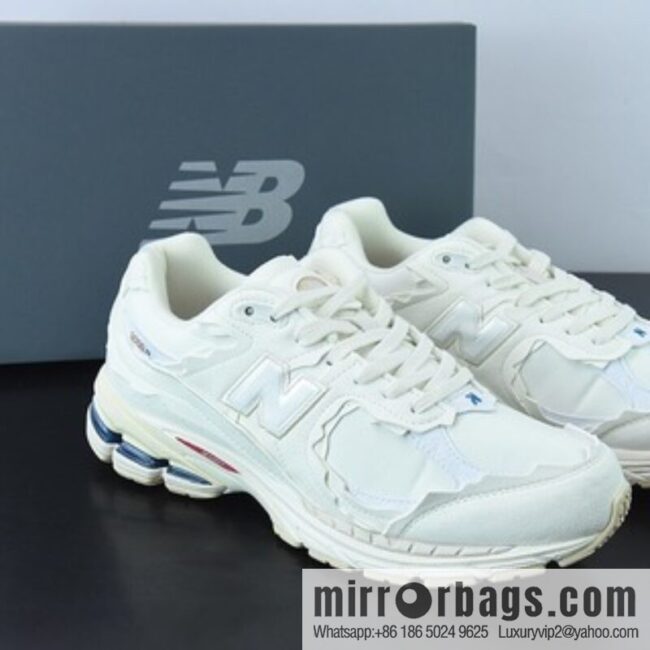 New Balance \"Refined Pack\" Sea Salt White 2002 series Vintage casual running shoes, pure original version Official item number: M2002RDC