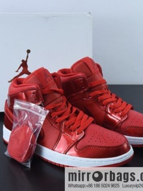 Air Jordan AJ1 Mid Help, red patent leather Unisex basketball shoes of the same style, item number: DH5894-600