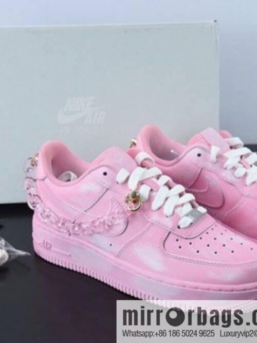 o_1gbho26bpne11nu1qn318fdlkj39-800x800vbspjfvnugh67141_20250719021702.jpg Nike Air Force 1 Low 07 pink crystal chain, Air Force One low-top casual shoes, official item number: DD8959 100