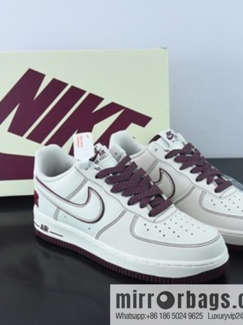o_1gc8tv5od1ofc1e31u8ua8j1auio3-800x800h5p4bc2rmsm64796_20250719014735.jpg Undefeated x Nike Air Force 1 Low burgundy, Air Force One low-top item number: UN3699-022