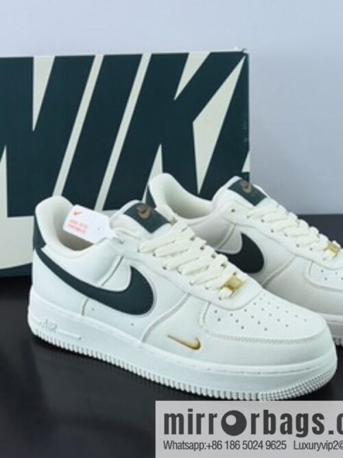 o_1gcls1pvh1ttb1c9470uc0rosk2cr-800x800lmetz1qyilw64499_20250719014450.jpg Nk Air Force 1 Low 07 canvas beige dark green gold mini double hook, Air Force One low-top board shoes Official item number: MN5696-309