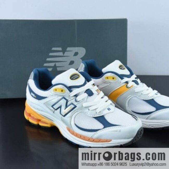 New Balance ML2002 Series Vintage Daddy Style Unisex Casual Shoes Couple Versatile Jogging Shoes Sports Men\'s Shoes Women\'s Shoes M2002RLA