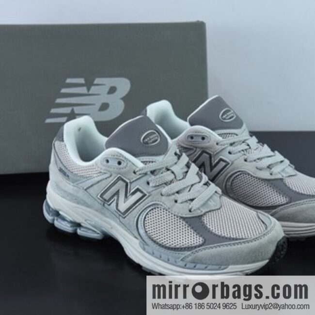 New Balance ML2002 Series Vintage Daddy Style Unisex Casual Shoes Couple Versatile Jogging Shoes Sports Men\'s Shoes Women\'s Shoes ML2002RO