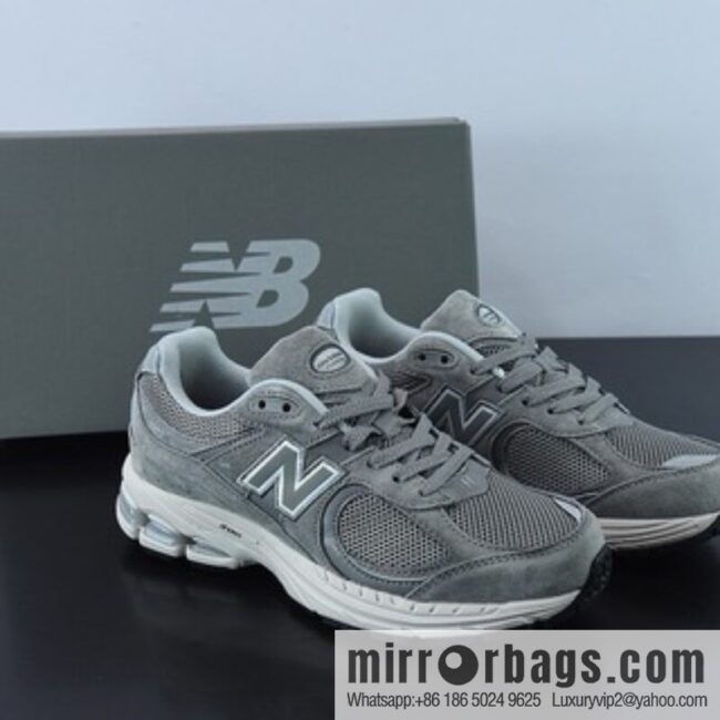 New Balance ML2002 Series Vintage Daddy Style Unisex Casual Shoes Couple Versatile Jogging Shoes Sports Men\'s Shoes Women\'s Shoes ML2002RC