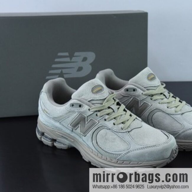 New Balance ML2002 Series Vintage Daddy Style Unisex Casual Shoes Couple Versatile Jogging Shoes Sports Men\'s Shoes Women\'s Shoes ML2002RP