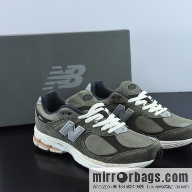 New Balance ML2002 Series Vintage Daddy Style Unisex Casual Shoes Couple Versatile Jogging Shoes Sports Men\'s Shoes M2002RHN