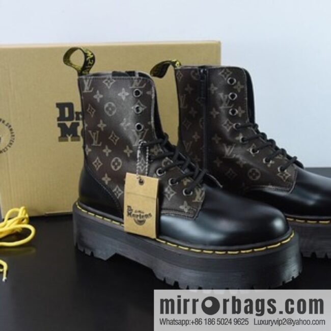 LV/Louis Vuitton purchasing grade, Martin boots series, Martin boots /Dr.martens high-top Martin boots, black and brown LV item number: R11822206