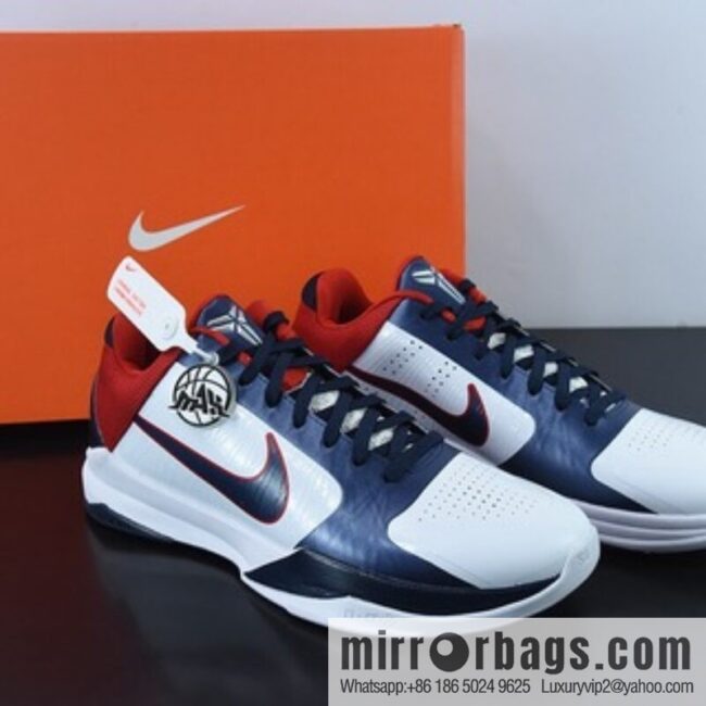 Kobe 5 generation ZK5 collection color scheme ZK5 PROTRO first year classic color, world championship men\'s basketball shoes, extinction version official item number: 386430 103