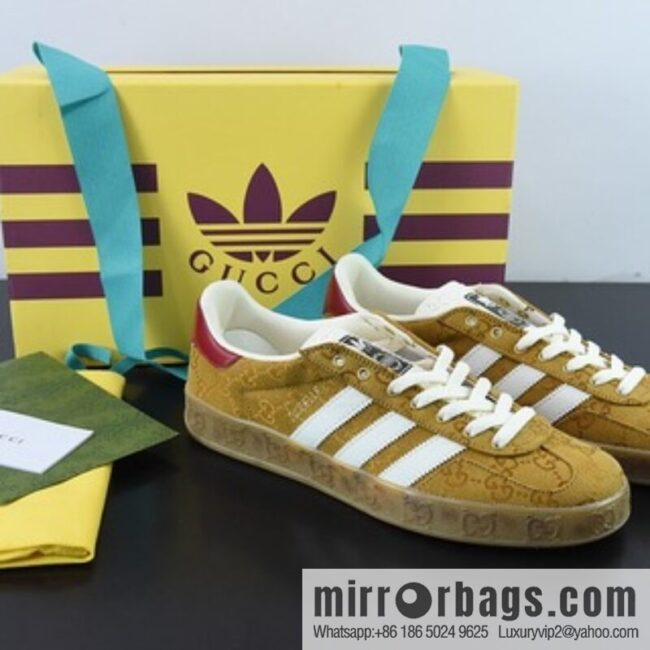 Adidas originals x Gucci Gazelle Adidas Gucci joint classic casual shoes Code: GTI1C