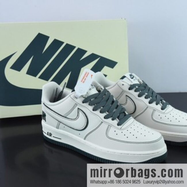 Undefeated x Nike Air Force 1 Low Meter Green, Air Force One Low Order Number: UN3699-066