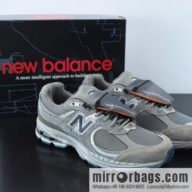 New Balance New Balance M2002RVA Vintage running shoes/pockets, gray silver 2022 most