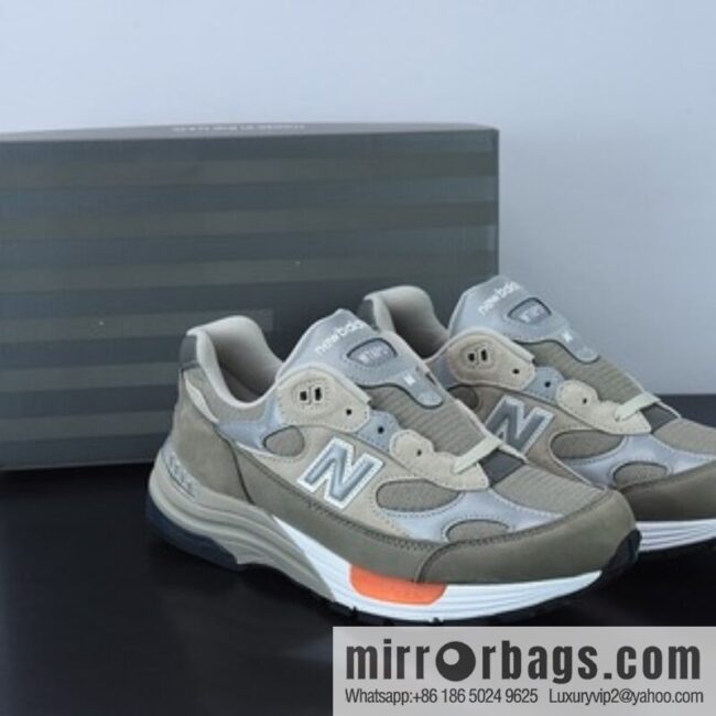 WTAPS x New Balance M992WT New Balance NB992 joint president Vintage jogging shoes, gray-green