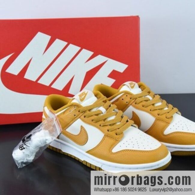 Nike WMNS SB Dunk Low Next Nature \"Phantom\" Slam Dunk Series Low Help Casual, Environmentally Friendly Thai Milk White Brown \"DN1431-001