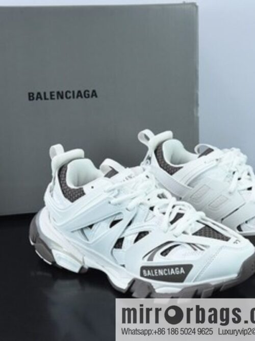 o_1gfnm9jh5igf16sn1p7lvbh134v1e4-800x800ledk11hlxti55545_20250718235032.jpg Balenciaga Balenciaga Track Sneaker Balenciaga Three generations, outdoor concept Vintage dad shoes