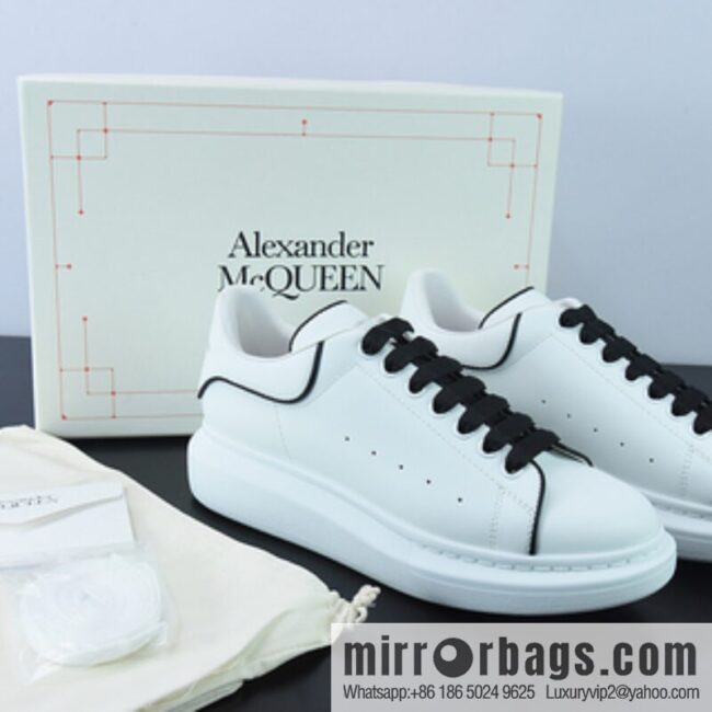 Alexander McQueen Alexander McQueen muffin shoes platform-soled height-enhancing white shoes