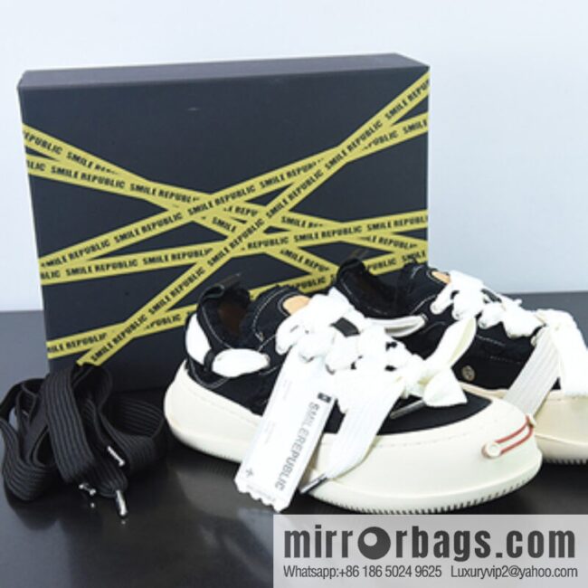 Sneakers Low muffin thick bottom heightened low top, anti-lace beggar wind canvas low top casual sneakers