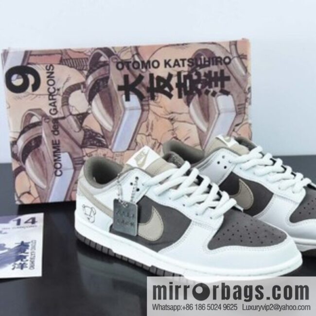Otomo Katsuhiro x NK SB Dunk Low \"Steamboy OST\" Otomo Katsuhiro, Suede Mocha Bear Item Number: LF0039 031