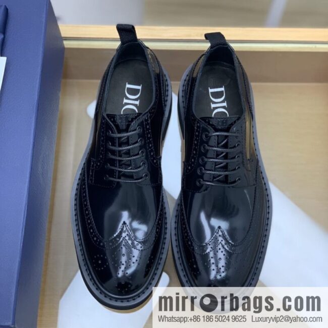 Dior selected leather made men\'s derby shoes