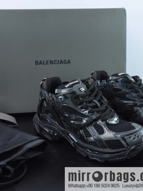 Balenciaga Runner Kith Four. Color Balenciaga 7.0 21ss Latest color scheme Trendy Vintage casual shoes W3RB61266