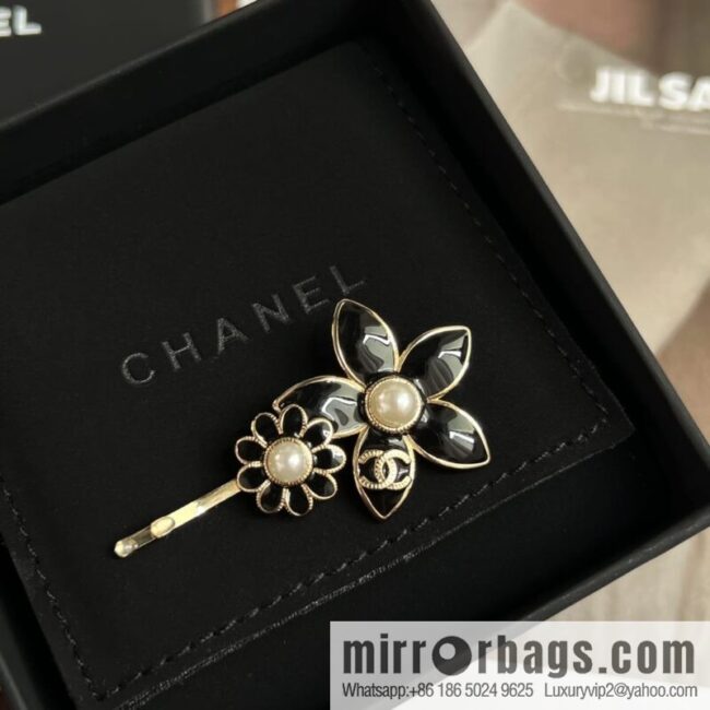 New ☑️ Chanel double c black flower hairpin hairpin
