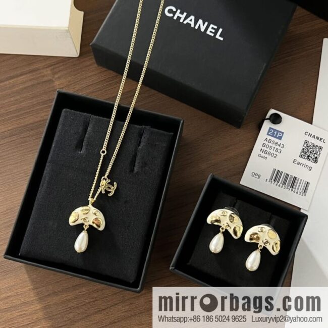 wsxc1669459280797_0-800x8005hwk1gofs14205623_20250709070532.jpg New βοΈ Chanel mushroom π pearl stud earrings necklace