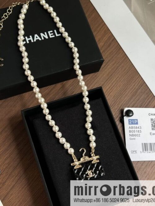wsxc1670328286064_4-800x8003jgif4xavic202216_20250709053458.jpg New ☑️ Chanel pearl hanger bag necklace