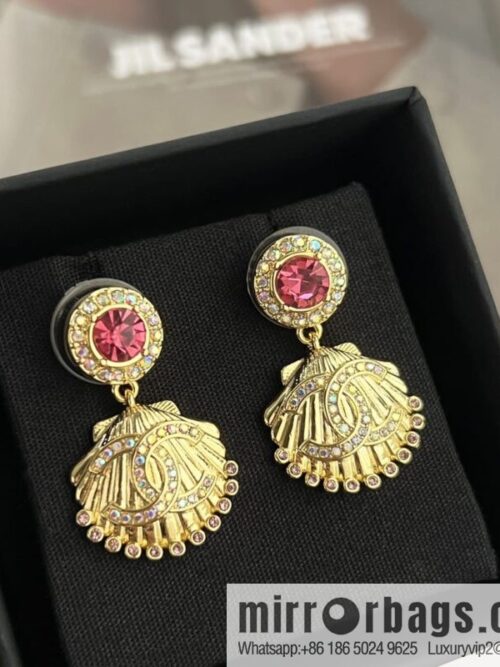 wsxc1670501769344_0-800x800sjmqsq5kvjh202089_20250709053116.jpg New ☑️ Chanel c2 double c gold shell 🐚 pink diamond stud earrings
