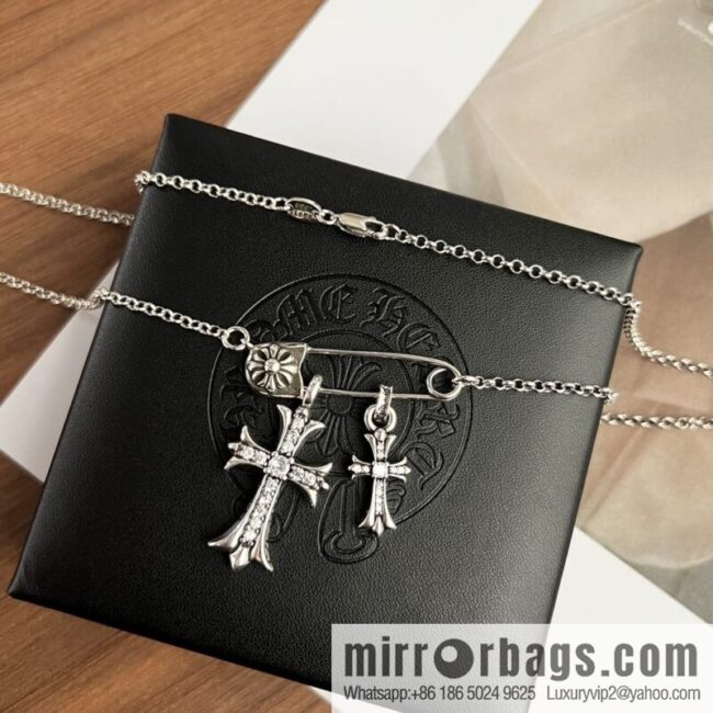 Classic hit, Crossheart cross pin necklace