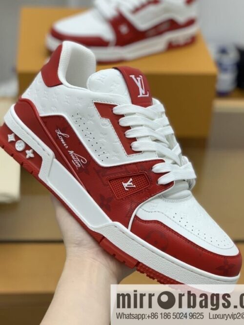 wsxc1670672747606_4-800x80003q1n5gm5nr41468_20250718022610.jpg LV/Louis Vuitton uses color-matching calfskin to make high-end men\'s sports running shoes