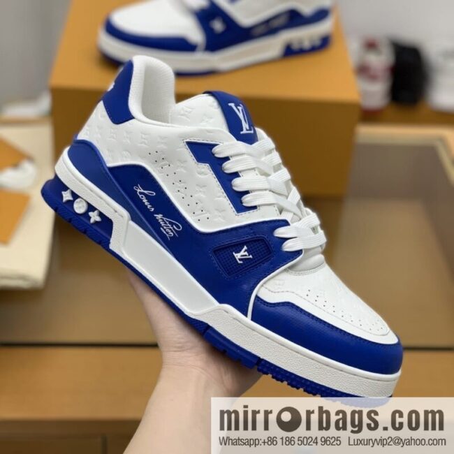 LV/Louis Vuitton uses color-matching calfskin to make high-end men\'s sports running shoes