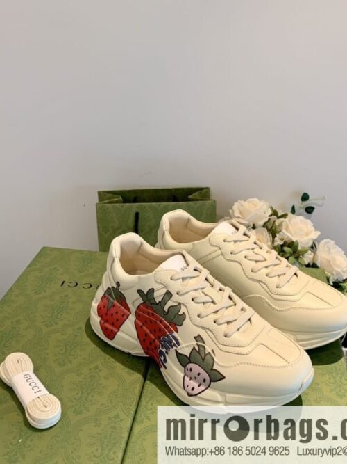 wsxc1671021187676_0-800x800bbkyc10pitp41268_20250718022418.jpg Gucci Gucci G Replica Luxury Handbag Classic 5D Print Classic Daddy Shoes Collection