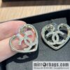 wsxc1672231055384_2-800x800efrdlm2ow1p201502_20250709051338.jpg New ☑️ Chanel c1 double c cut-out peach heart love stud earrings
