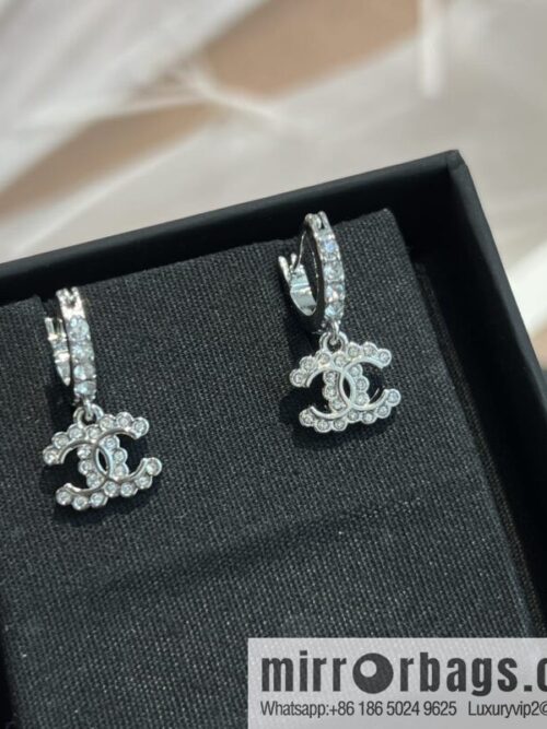 wsxc1672316435498_2-800x800qgdvdvkr0bl201448_20250709051157.jpg New ☑️ Chanel c2 double c full diamond stud earrings