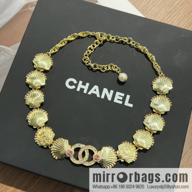 New ☑️ Chanel double c gold shell 🐚 necklace