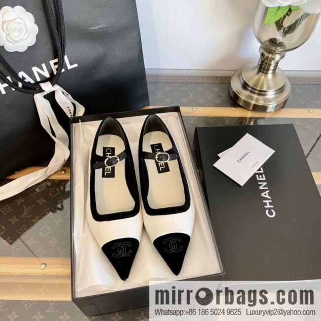 Chanel small fragrance velvet pointed Mary Jane flat shoes