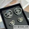 wsxc1672405367574_0-800x800bp40wom45nb198613_20250709035758.jpg New ☑️ Chanel c1 double c cut-out peach heart love stud earrings