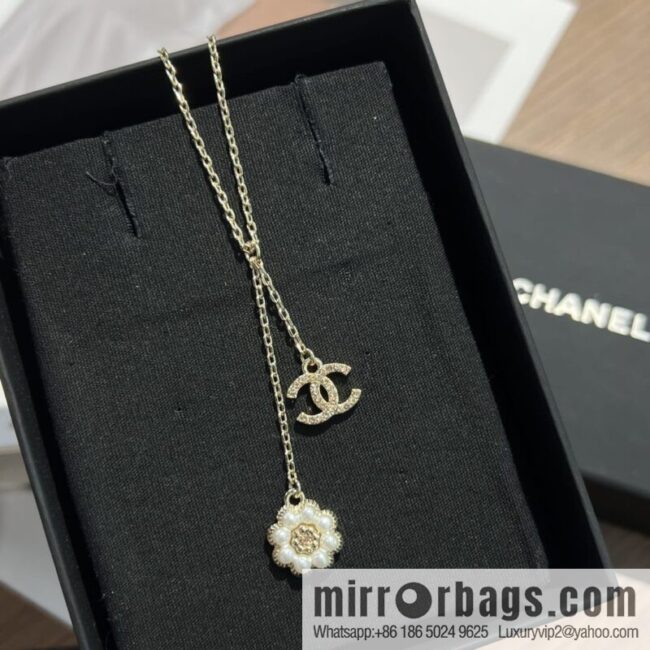 New ☑️ Chanel Double C Camellia Pearl Necklace