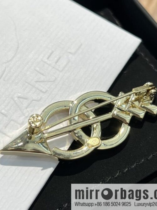 wsxc1672405374093_6-800x800ayve35tfr3t198555_20250709035608.jpg New ☑️ Chanel Double C Arrow Hairpin