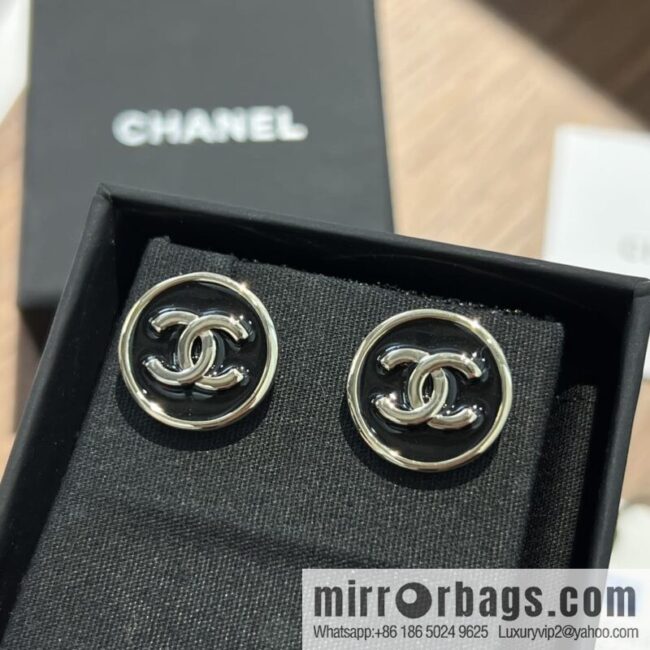 New ☑️ Chanel c1 double c round black stud earrings