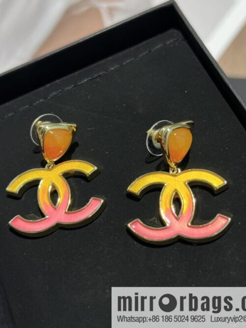 wsxc1673265992827_3-800x800by2ye4kwrvj198042_20250709034022.jpg New ☑️ Chanel c2 double c gradual change pink stud earrings