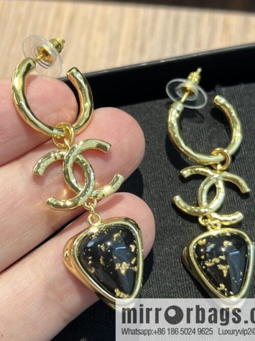 wsxc1673266001788_3-800x800ytg0fxeihjh198032_20250709034001.jpg New ☑️ Chanel c3 double c gold stud earrings
